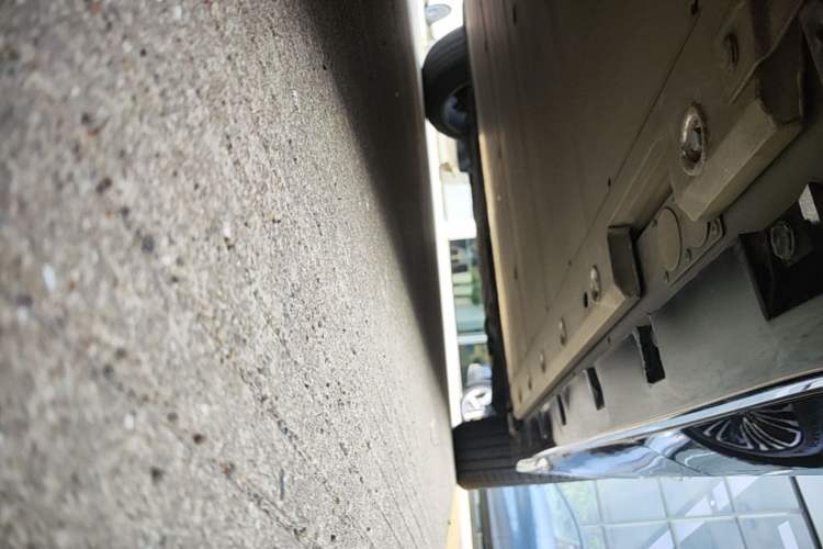 Used Zeekr 001 2022 Ultra-Long Range Dual-Motor YOU Version Right Side Sill