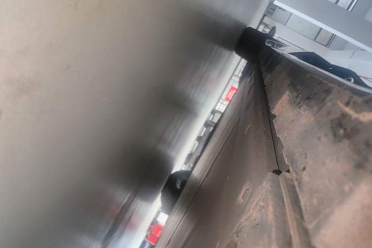 Used Zeekr 001 2022 Ultra-Long Range Dual-Motor YOU Version Right Side Sill