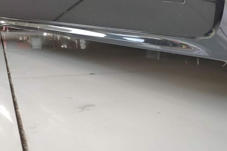 Used Zeekr 001 2022 Long-Range Dual-Motor WE Edition Right Side Sill