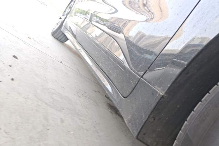 Used Zeekr 001 2022 Long-Range Dual-Motor WE Edition Right Side Sill