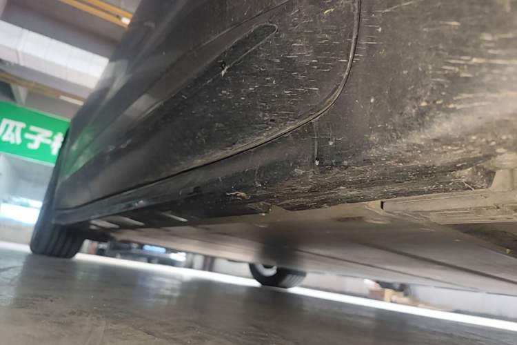 Used Zeekr 001 2022 Ultra-Long Range Dual-Motor YOU Version Right Side Sill