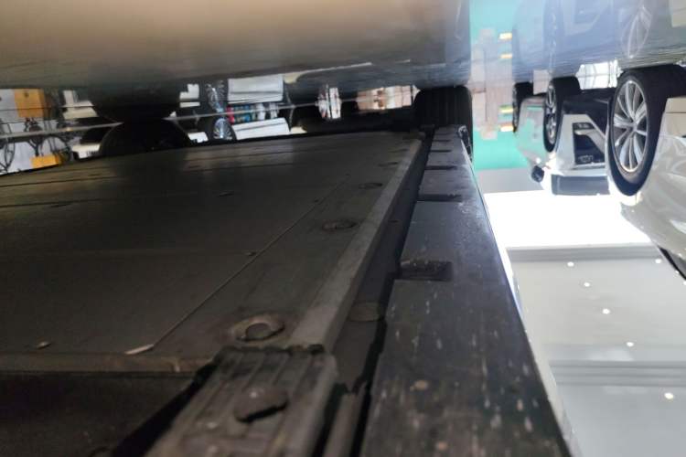 Used Zeekr 001 2022 Long-Range Dual-Motor WE Edition Right Side Sill
