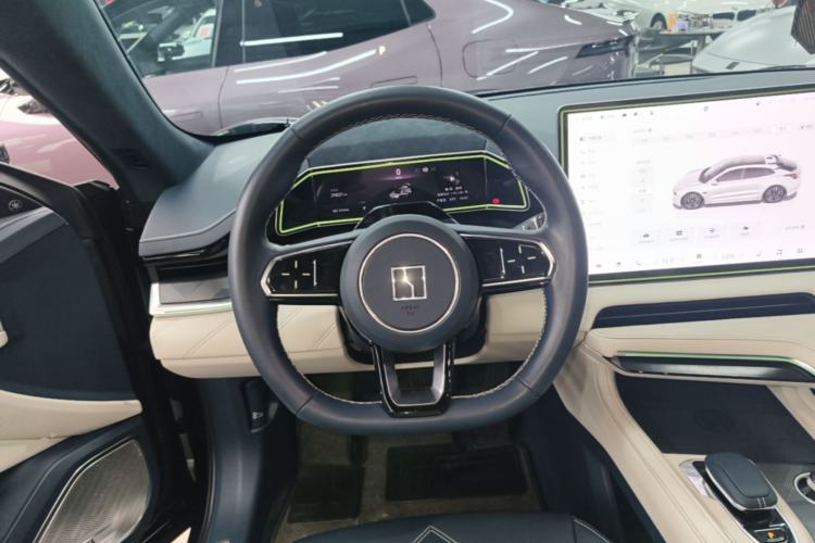 Used Zeekr 001 2022 Ultra-Long Range Dual-Motor YOU Version Steering Wheel