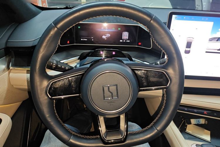 Used Zeekr 001 2022 Long-Range Dual-Motor WE Edition Steering Wheel