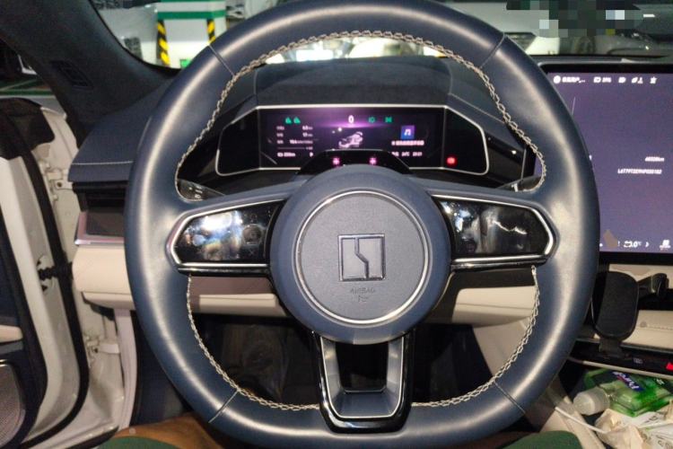 Used Zeekr 001 2022 Ultra-Long Range Dual-Motor YOU Version Steering Wheel