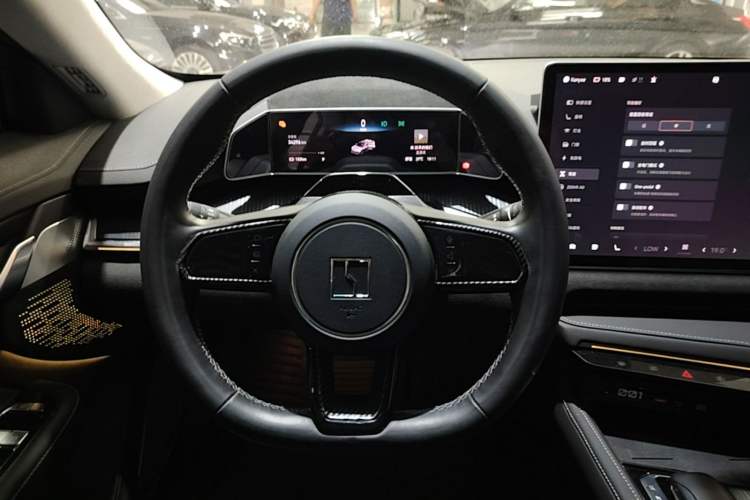 Used Zeekr 001 2022 Long-Range Dual-Motor WE Edition Steering Wheel