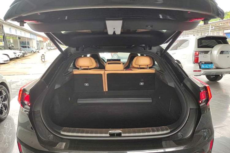 Used Zeekr 001 2022 Long-Range Dual-Motor WE Edition Trunk