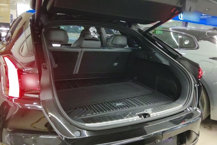 Used Zeekr 001 2022 Long-Range Dual-Motor WE Edition Trunk