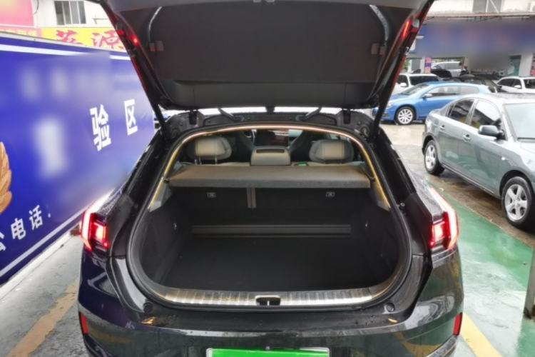 Used Zeekr 001 2022 Long-Range Dual-Motor WE Edition Trunk