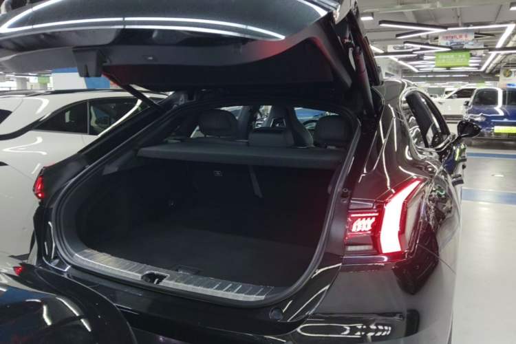 Used Zeekr 001 2022 Long-Range Dual-Motor WE Edition Trunk