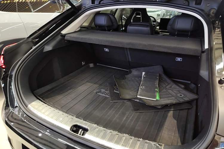 Used Zeekr 001 2022 Long-Range Dual-Motor WE Edition Trunk