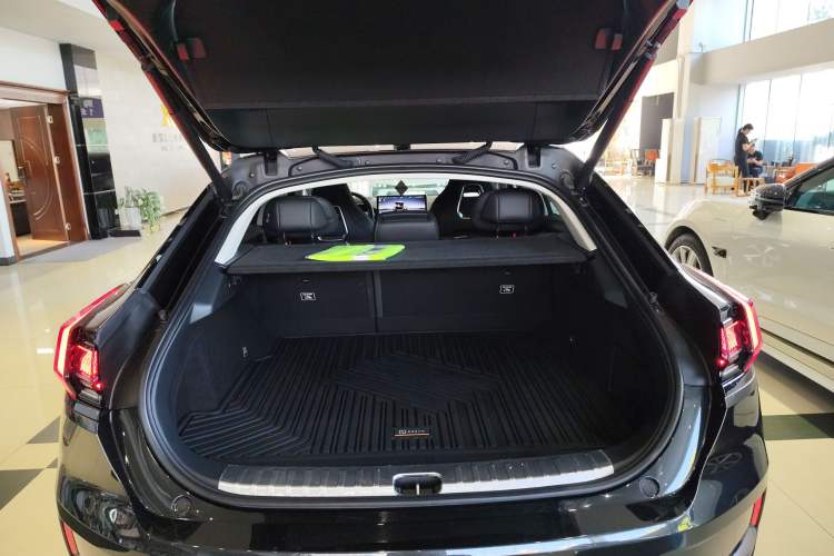 Used Zeekr 001 2022 Long-Range Dual-Motor WE Edition Trunk
