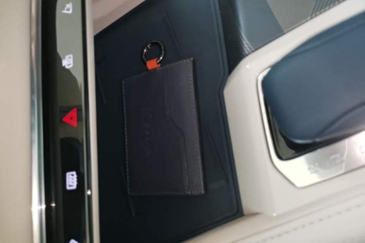 Used Zeekr 001 2022 Ultra-Long Range Dual-Motor YOU Version Vehicle Key
