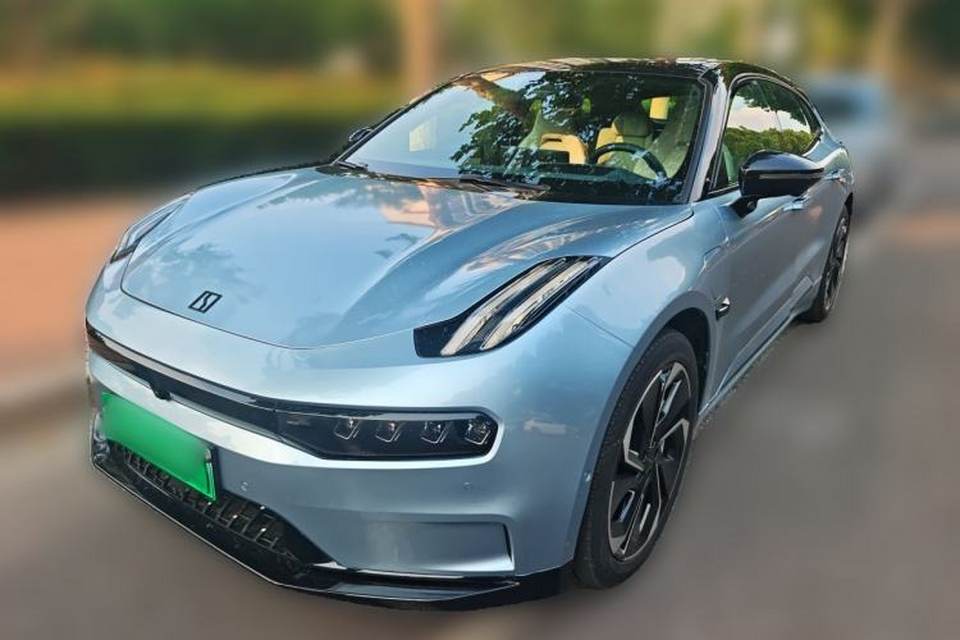 Zeekr 001 2022