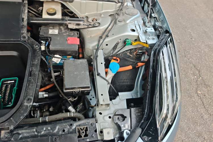 Used Zeekr 001 2022 Long-Range Dual-Motor WE Edition Engine Bay Left
