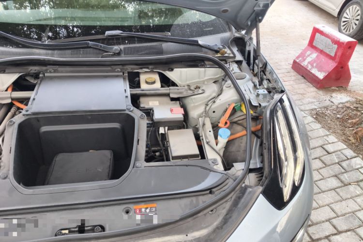 Used Zeekr 001 2022 Long-Range Dual-Motor WE Edition Engine Bay Left