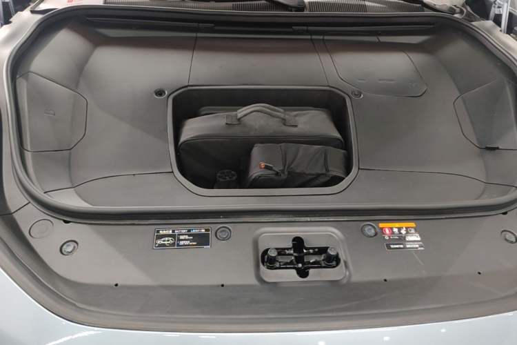 Used Zeekr 001 2022 Ultra-Long Range Dual-Motor YOU Version Engine Bay