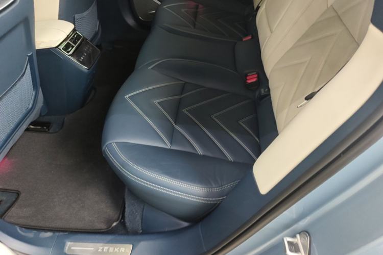 Used Zeekr 001 2022 Ultra-Long Range Dual-Motor YOU Version Left Rear Seat