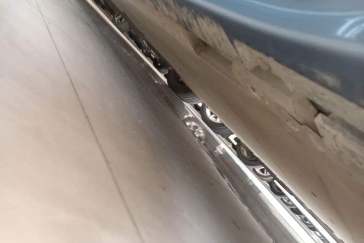 Used Zeekr 001 2022 Ultra-Long Range Dual-Motor YOU Version Left Side Sill