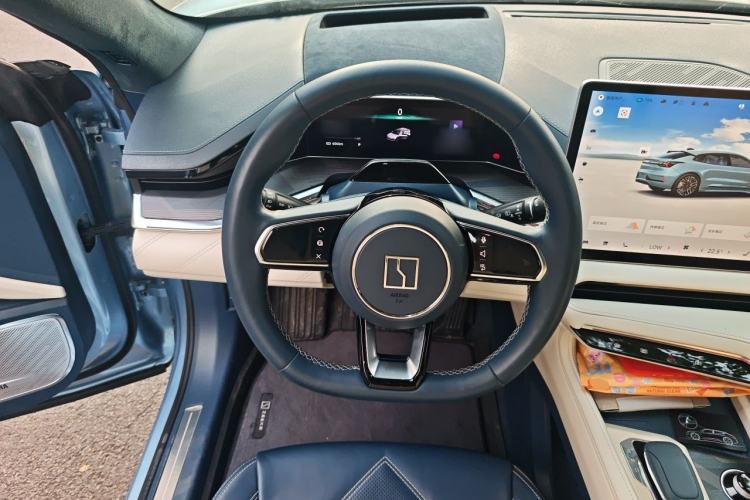 Used Zeekr 001 2022 Long-Range Dual-Motor WE Edition Steering Wheel