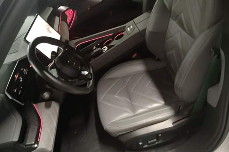 Used Zeekr 001 2022 Long-Range Dual-Motor WE Edition Left Front Seat