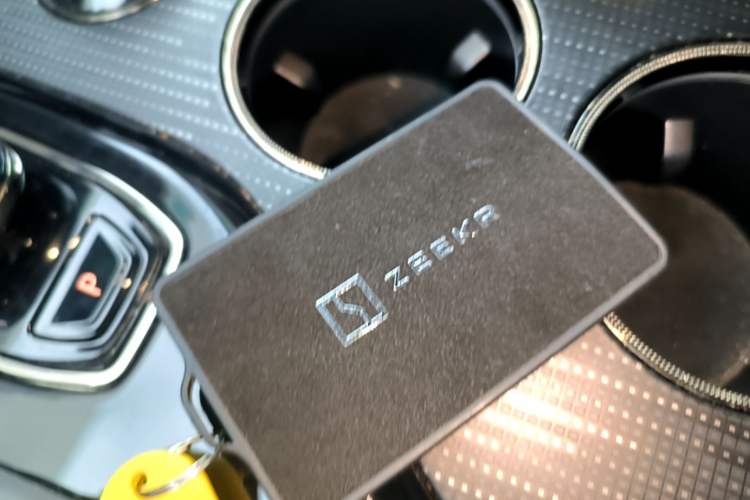 Used Zeekr 001 2022 Ultra-Long Range Dual-Motor ME Version Interior 1