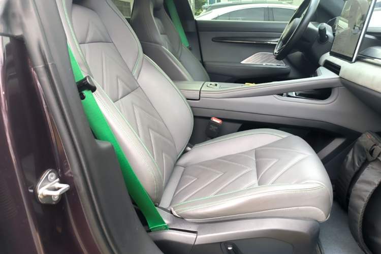 Used Zeekr 001 2022 Ultra-Long Range Dual-Motor ME Version Right Front Seat