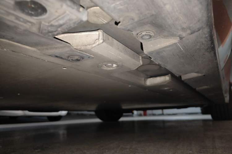 Used Zeekr 001 2022 Ultra-Long Range Dual-Motor ME Version Chassis Rear Right