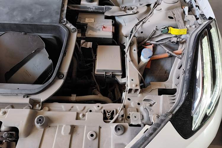 Used Zeekr 001 2022 Ultra-Long Range Dual-Motor ME Version Engine Bay Left