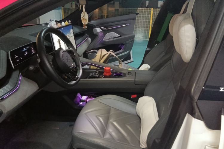 Used Zeekr 001 2022 Long-Range Dual-Motor WE Edition Left Front Seat