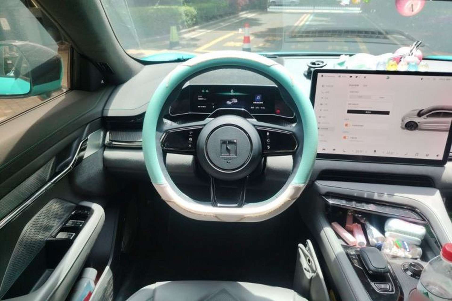 Used Zeekr 001 2022 Ultra-Long Range Dual-Motor ME Version Steering Wheel