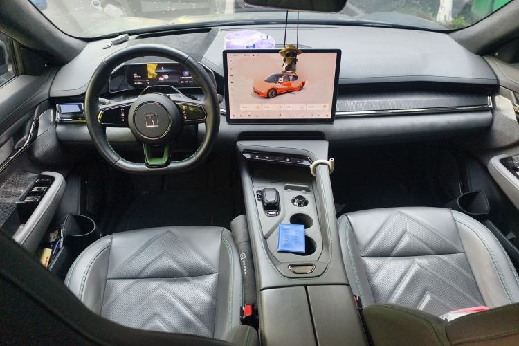 Used Zeekr 001 2022 Ultra-Long Range Dual-Motor ME Version Center Console