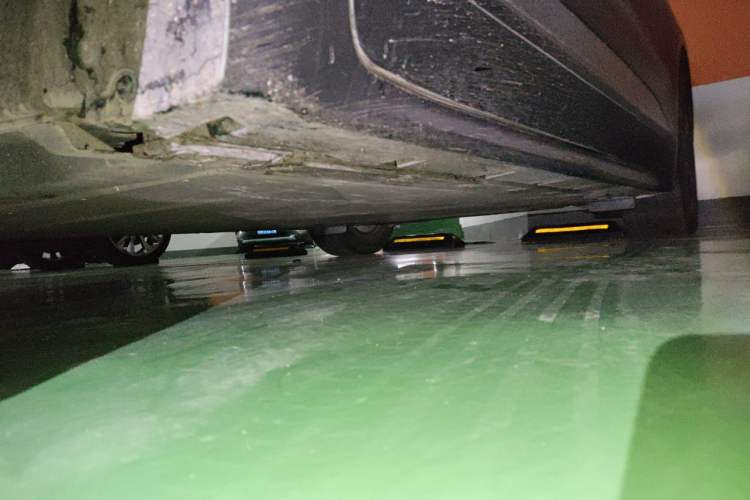 Used Zeekr 001 2022 Long-Range Dual-Motor WE Edition Chassis Front Left