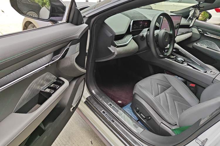 Used Zeekr 001 2022 Ultra-Long Range Dual-Motor YOU Version Driver Seat