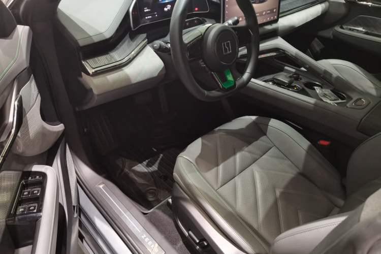 Used Zeekr 001 2022 Long-Range Dual-Motor WE Edition Driver Seat