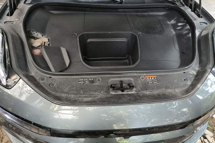 Used Zeekr 001 2022 Long-Range Dual-Motor WE Edition Engine Bay