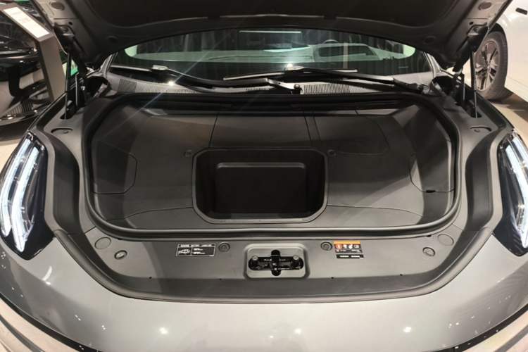 Used Zeekr 001 2022 Long-Range Dual-Motor WE Edition Engine Bay