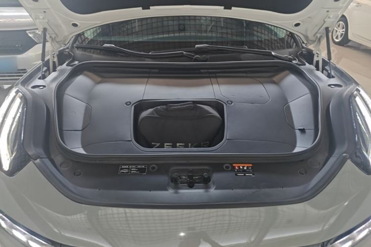 Used Zeekr 001 2022 Long-Range Dual-Motor WE Edition Engine Bay