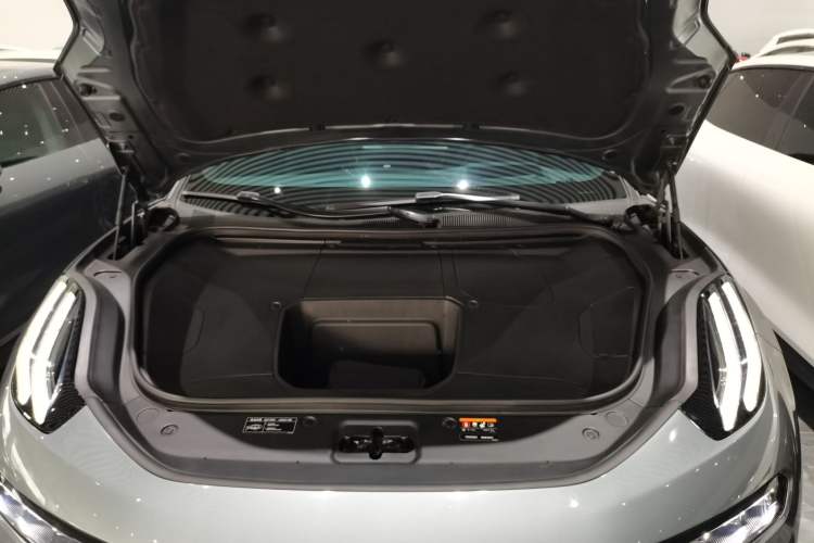 Used Zeekr 001 2022 Long-Range Dual-Motor WE Edition Engine Bay
