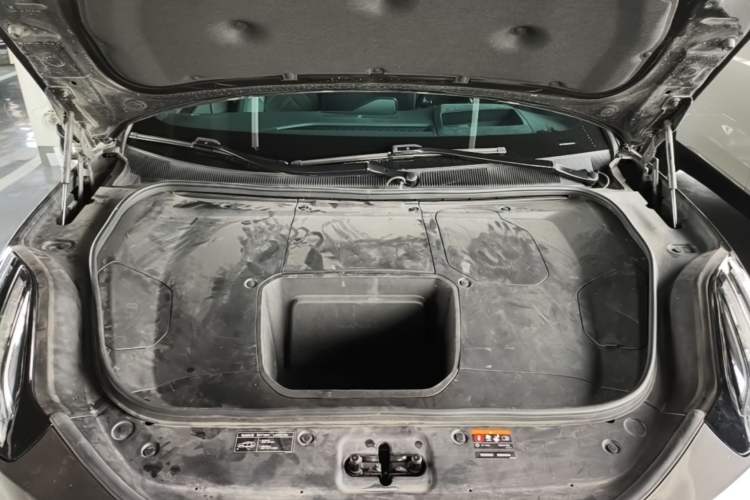 Used Zeekr 001 2022 Long-Range Dual-Motor WE Edition Engine Bay