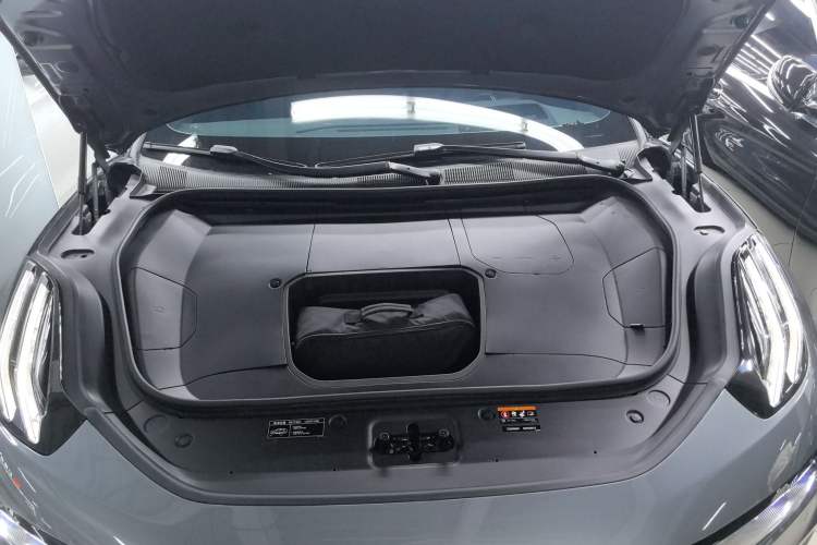 Used Zeekr 001 2022 Long-Range Dual-Motor WE Edition Engine Bay