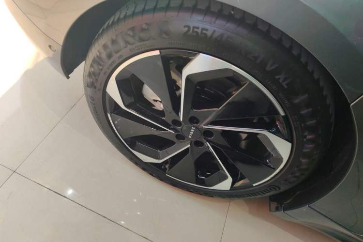 Used Zeekr 001 2022 Long-Range Dual-Motor WE Edition Exterior 4