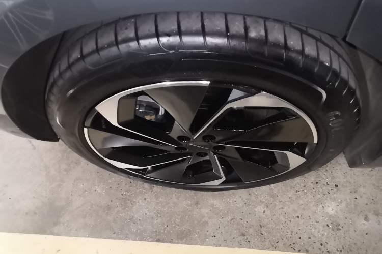 Used Zeekr 001 2022 Long-Range Dual-Motor WE Edition Exterior 8