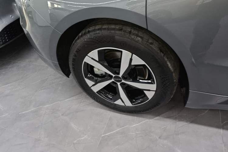 Used Zeekr 001 2022 Long-Range Dual-Motor WE Edition Exterior 8