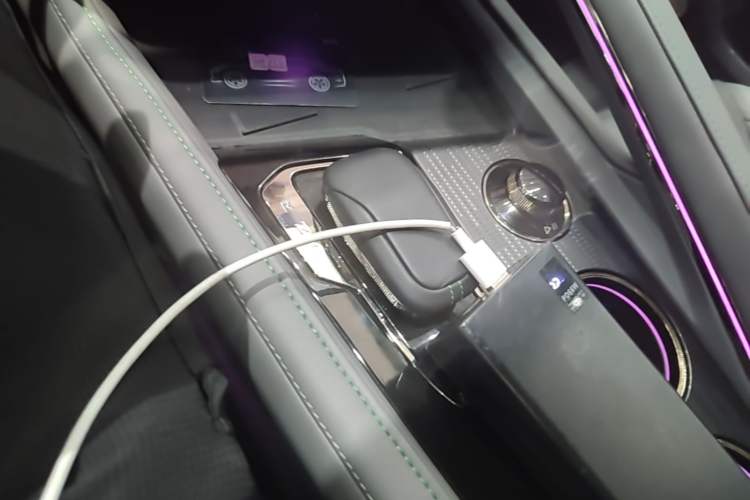 Used Zeekr 001 2022 Ultra-Long Range Dual-Motor YOU Version Gear Lever