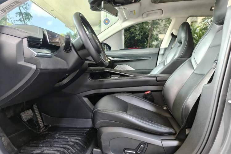 Used Zeekr 001 2022 Long-Range Dual-Motor WE Edition Interior 2