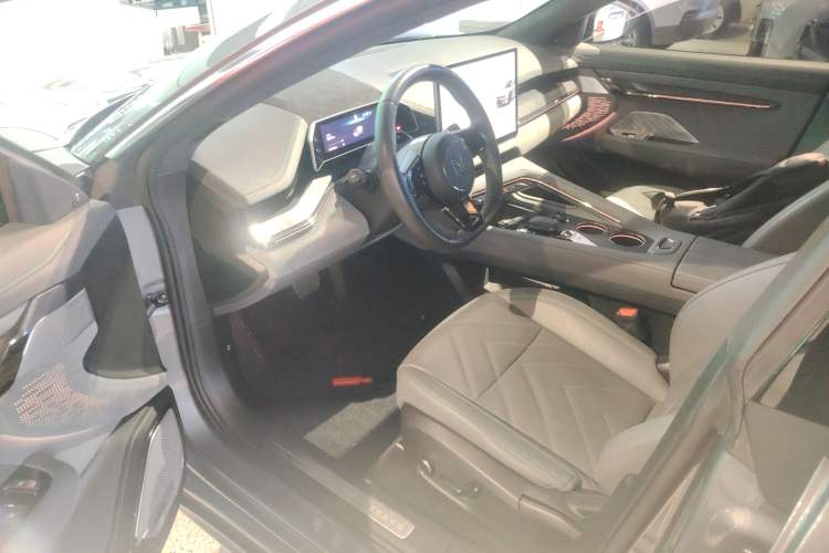 Used Zeekr 001 2022 Ultra-Long Range Dual-Motor YOU Version Interior 3