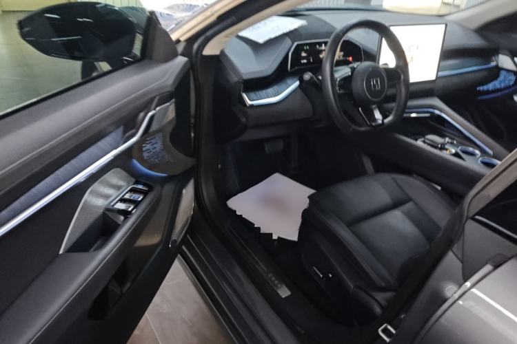 Used Zeekr 001 2022 Long-Range Dual-Motor WE Edition Interior 3
