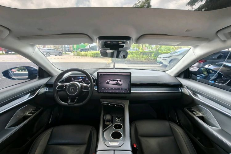 Used Zeekr 001 2022 Long-Range Dual-Motor WE Edition Interior 3