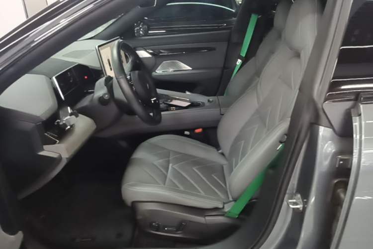 Used Zeekr 001 2022 Ultra-Long Range Dual-Motor YOU Version Left Front Seat